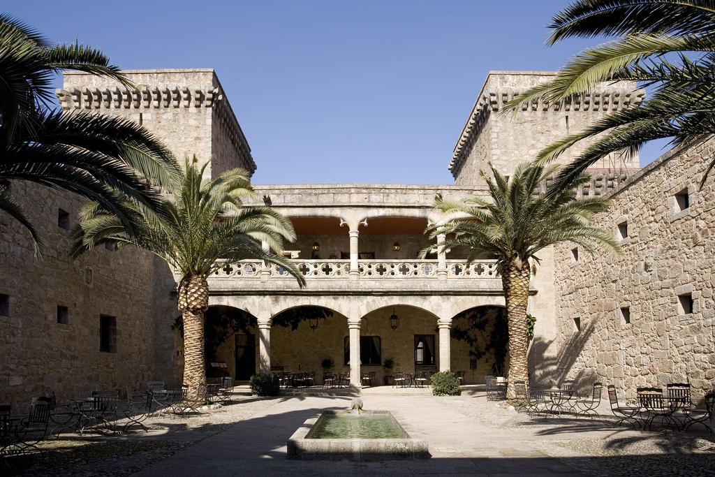 Parador De Jarandilla De La Vera Zewnętrze zdjęcie