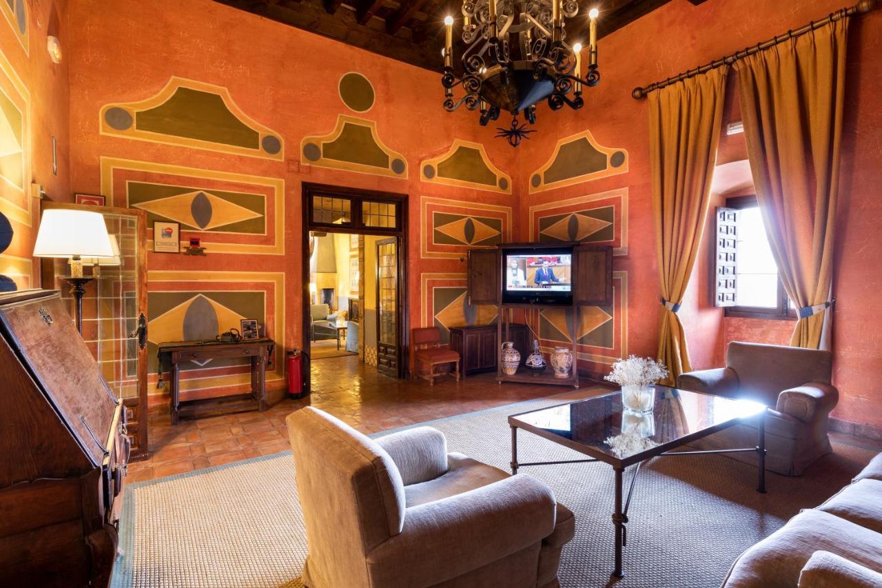 Parador De Jarandilla De La Vera Zewnętrze zdjęcie