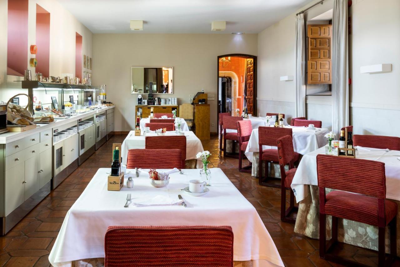 Parador De Jarandilla De La Vera Zewnętrze zdjęcie